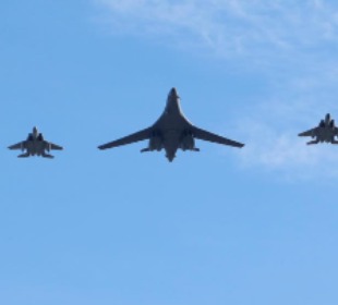 Formation flight photographed by ForteVisions